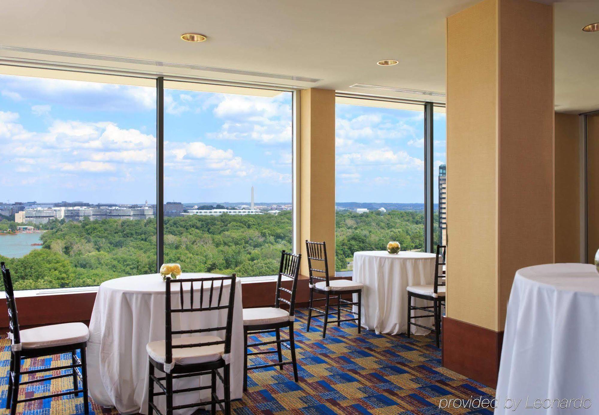 Key Bridge Marriott Hotel Арлингтън Екстериор снимка